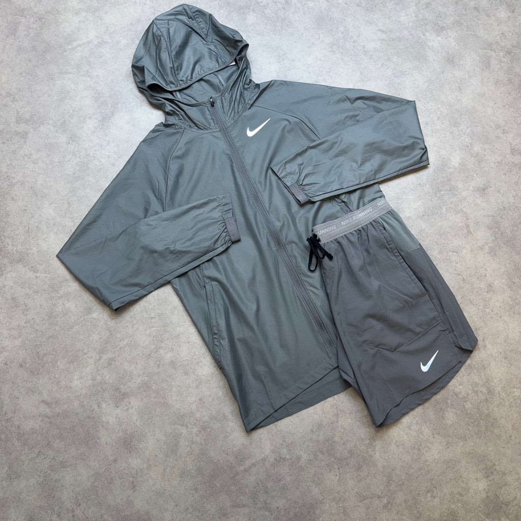 NIKE ESSENTIAL RUNNING JACKET SHORT SET 'GREY'