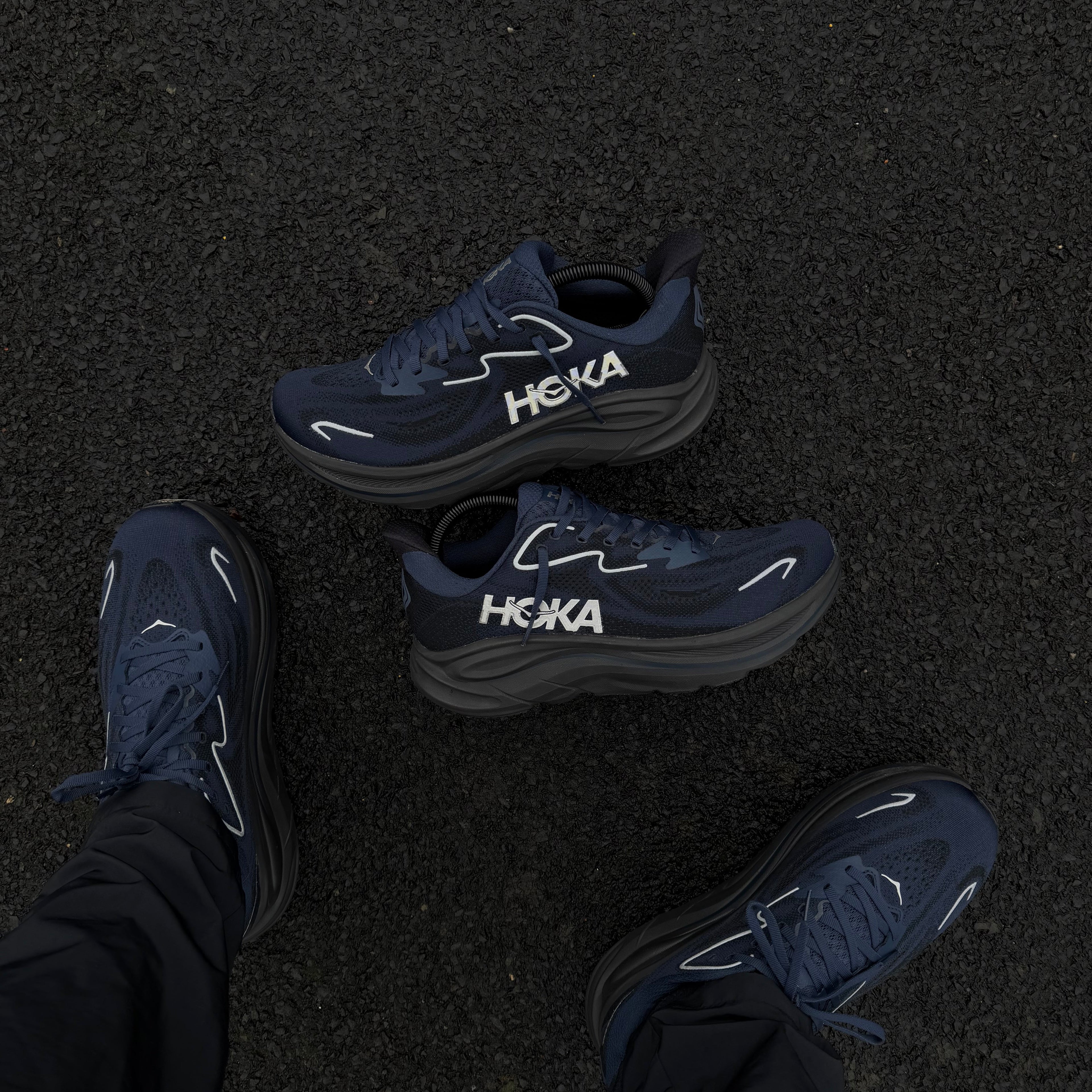 HOKA CLIFTON 10 VARSITY 'NAVY BLACK'