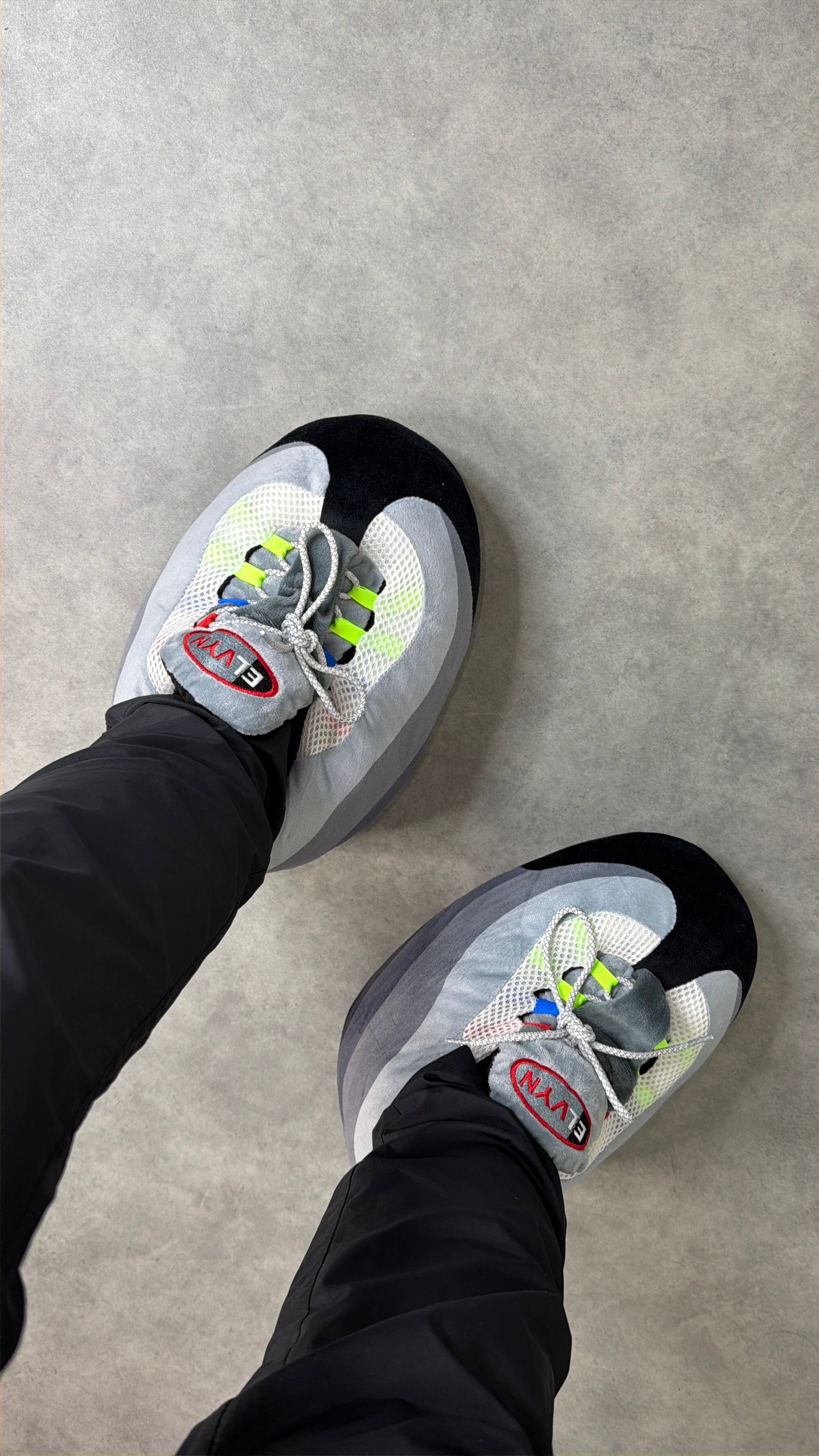 AIR 110 SLIPPERS 'GREEDY'