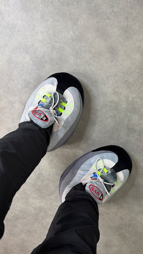 AIR 110 SLIPPERS 'GREEDY'