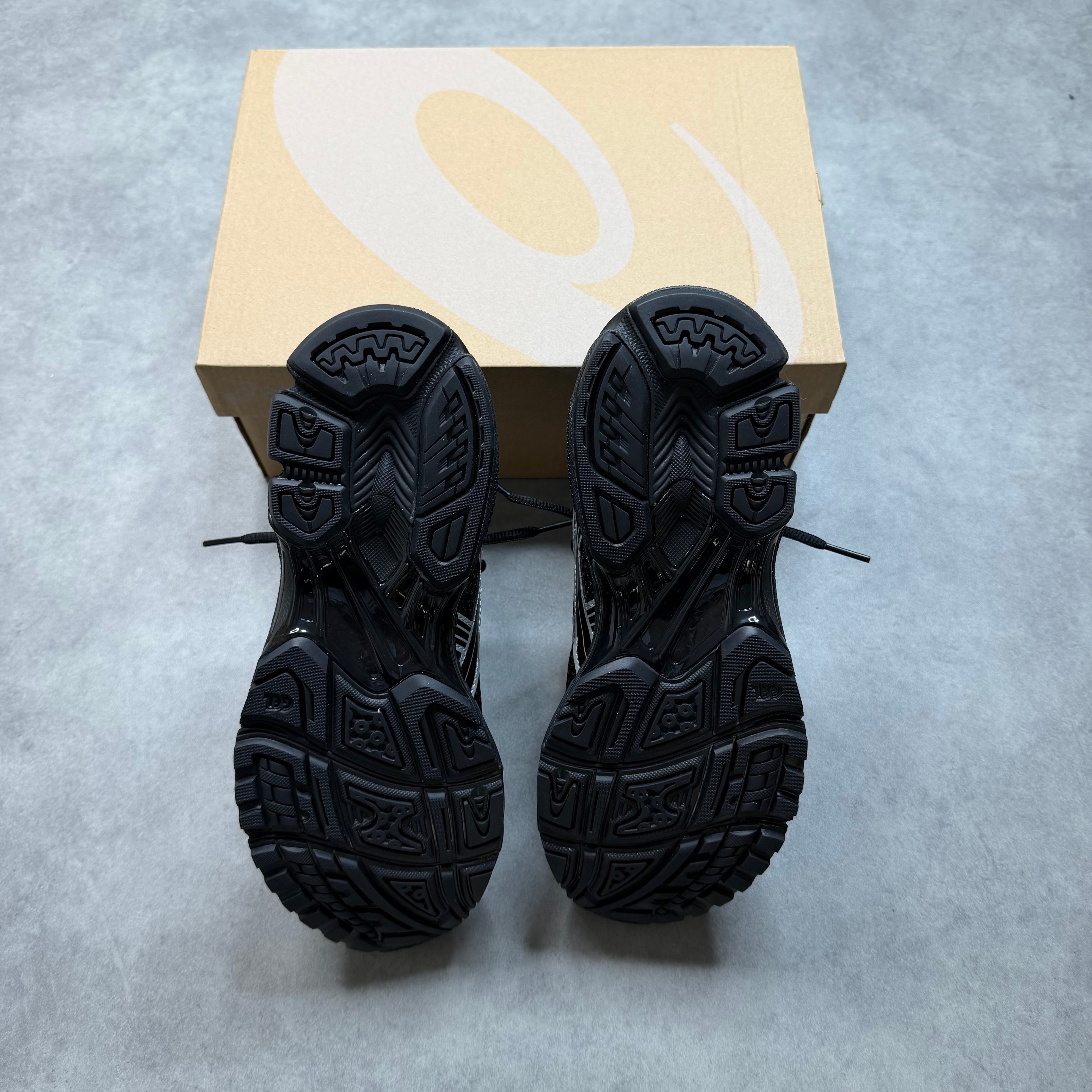 ASICS GEL-KAYANO 14 'BLACK PURE SILVER'