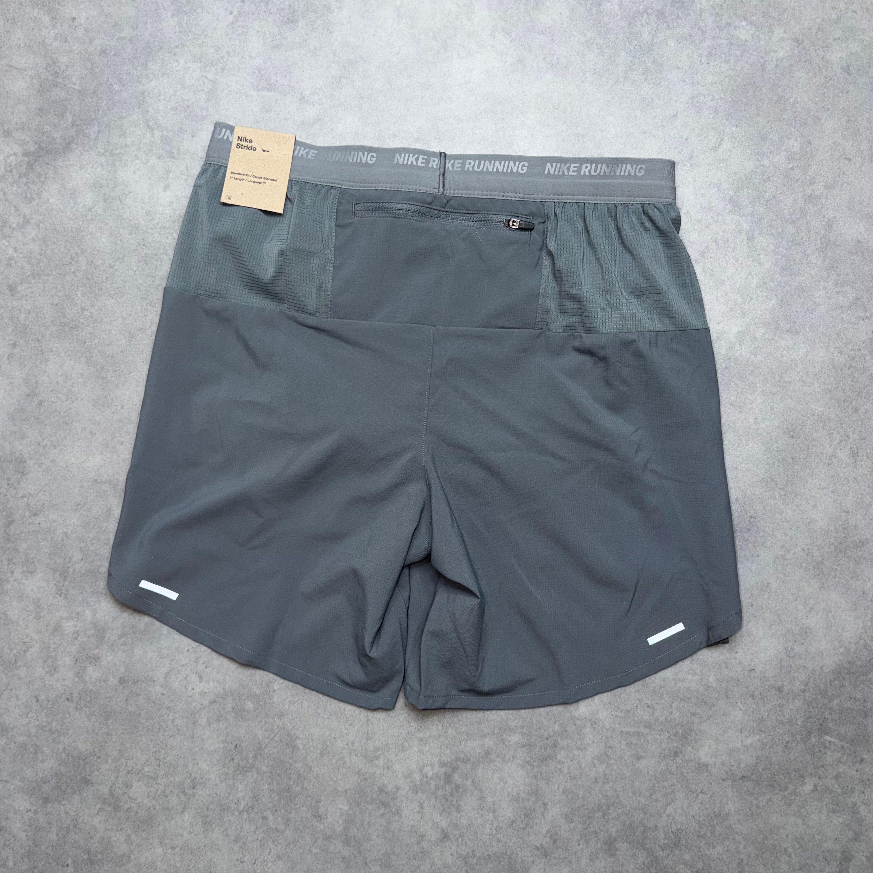 NIKE FLEX STRIDE SHORTS 7" 'GREY'