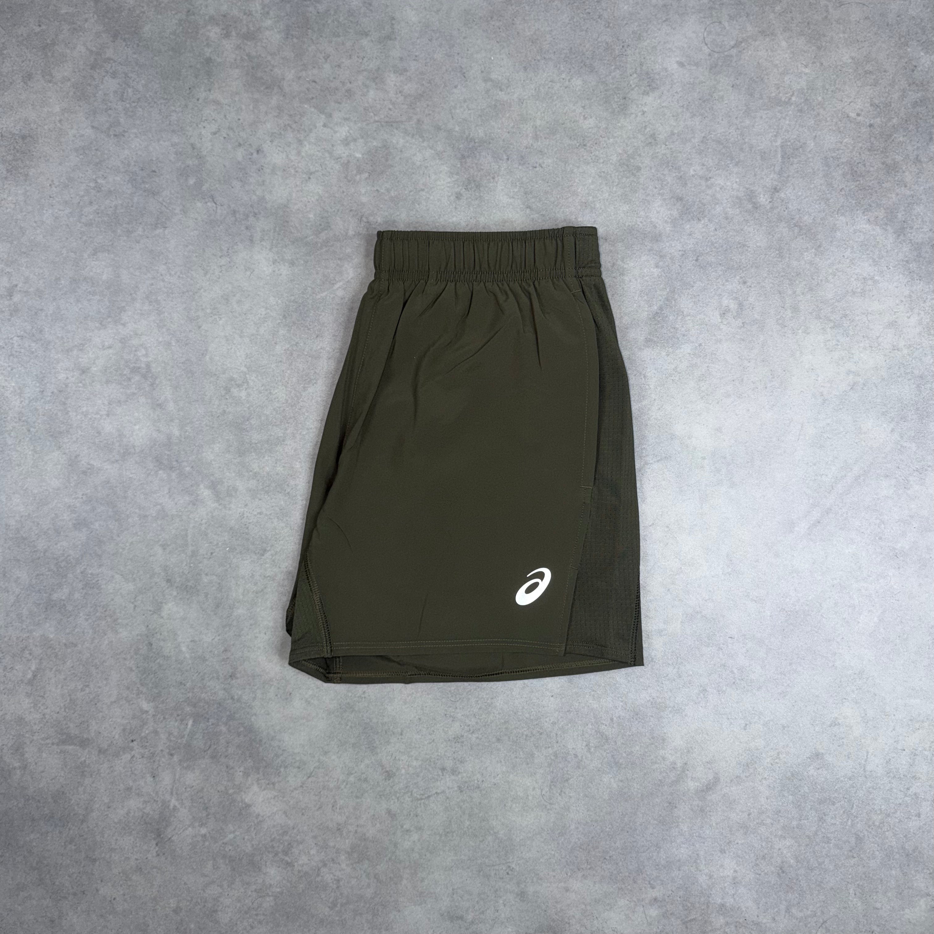 ASICS CORE 5" SHORTS 'BROWN STONE'