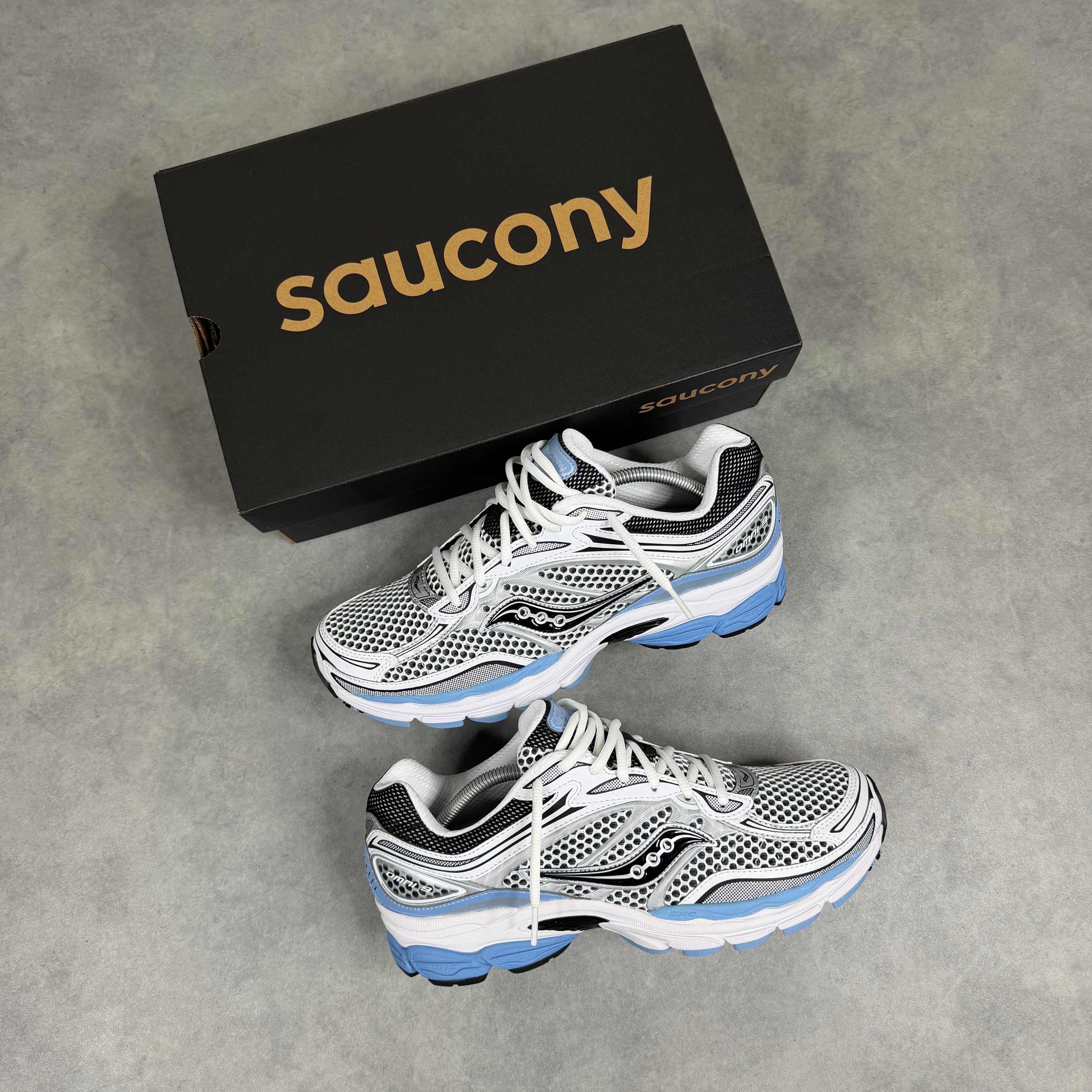 SAUCONY PROGRID OMNI 9 ' BLISSFUL WHITE'