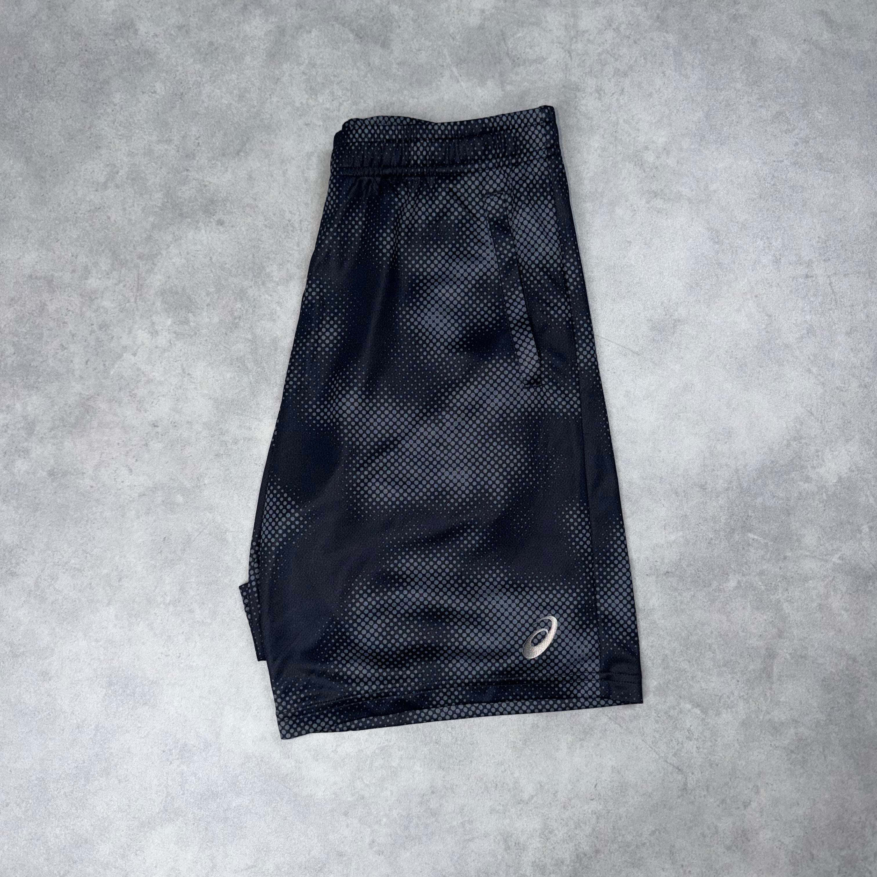 ASICS DISTORTED SHORTS 'BLACK'
